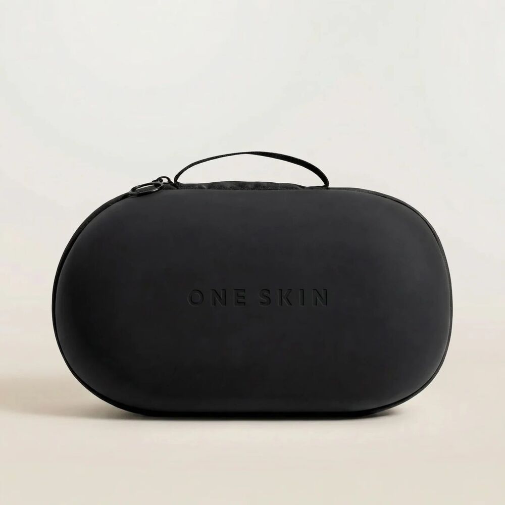 OneSkin Travel Bag One Skin Silicone NWT black cosmetic overnight vacation